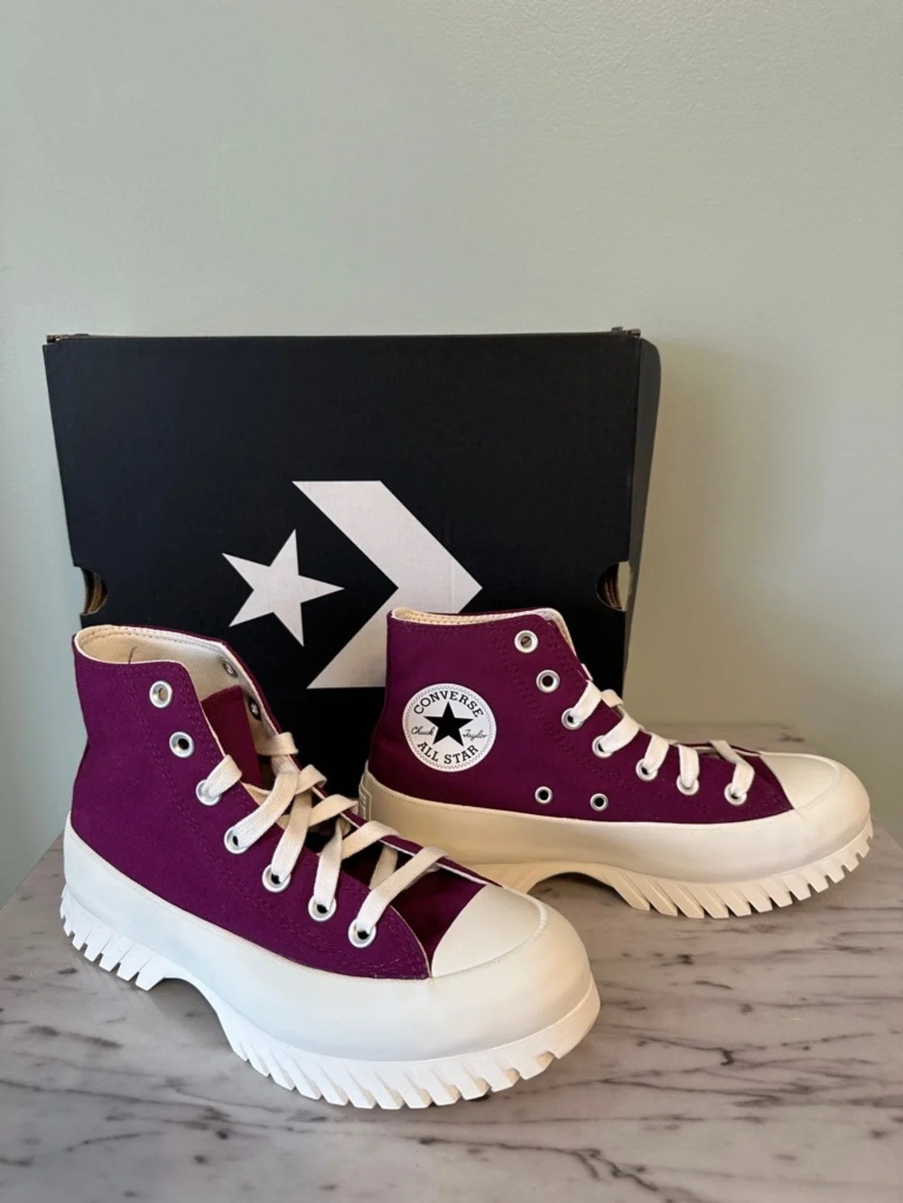 Converse CTAS Lugged 2.0 Hi Mystic Orchid Platform Sneakers W7 M5 NWB - Picture 1 of 10